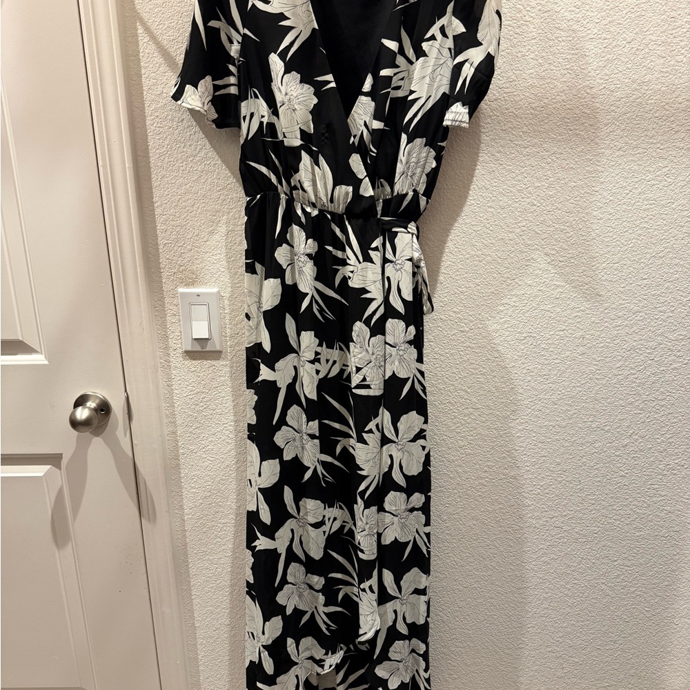Show Me Your Mumu - Black and White Floral Wrap Dress